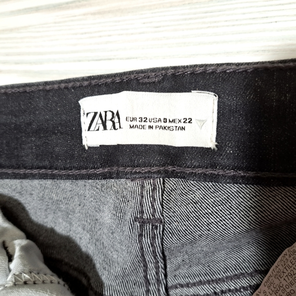 HOST PICK 🔮 Zara Sustinable Denim • High Waisted Black Skinny Jeans • Size 0 - Picture 7 of 10